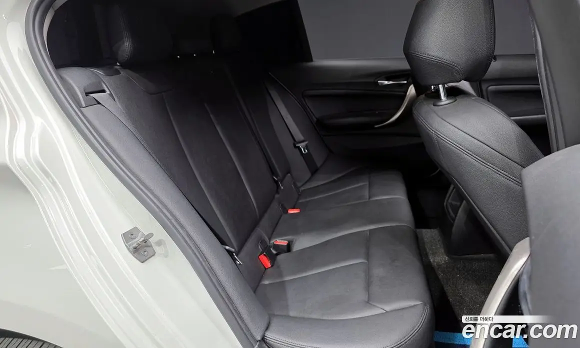 BMW 1 серия 2015 2.0 автомат (гидро), фото 12