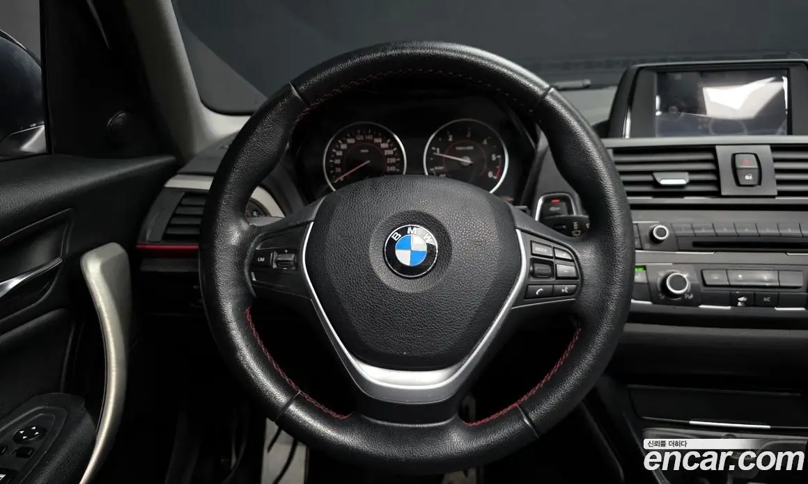 BMW 1 серия 2015 2.0 автомат (гидро), фото 13