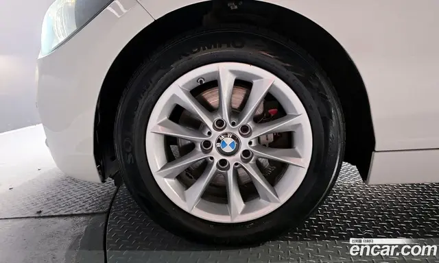 BMW 1 серия 2015 2.0 автомат (гидро), миниатюра 5