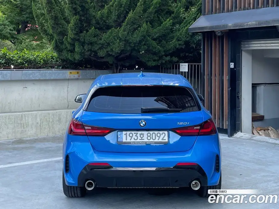 BMW 1 серия 2022 2.0 автомат (гидро), фото 15