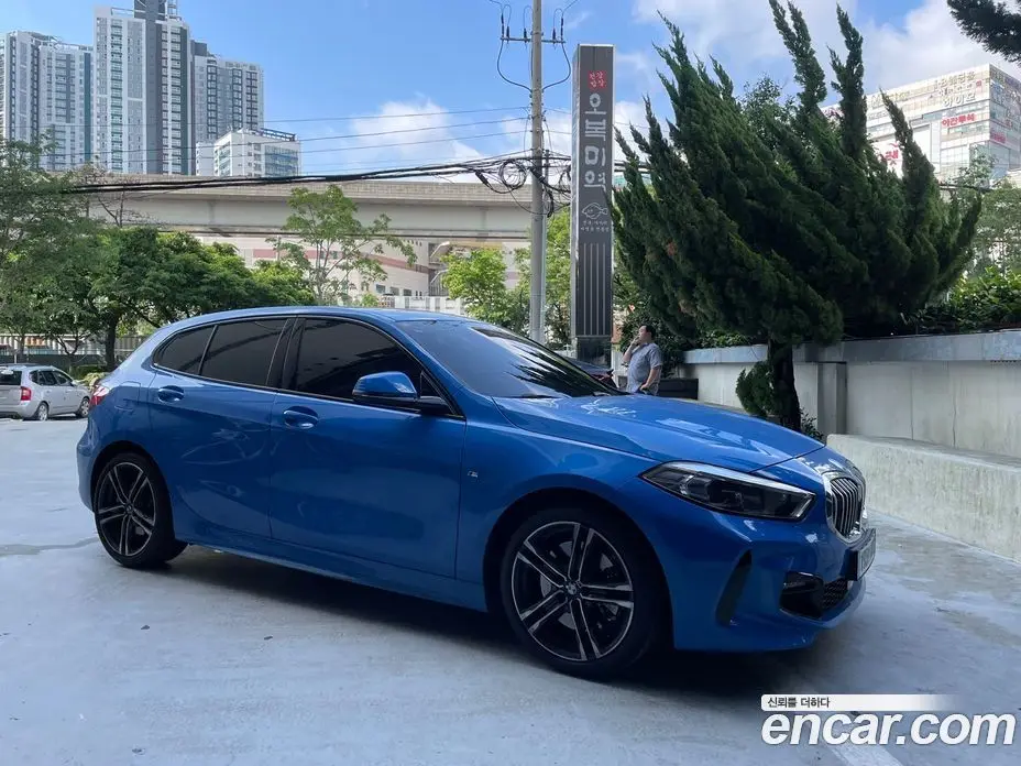 BMW 1 серия 2022 2.0 автомат (гидро), фото 4