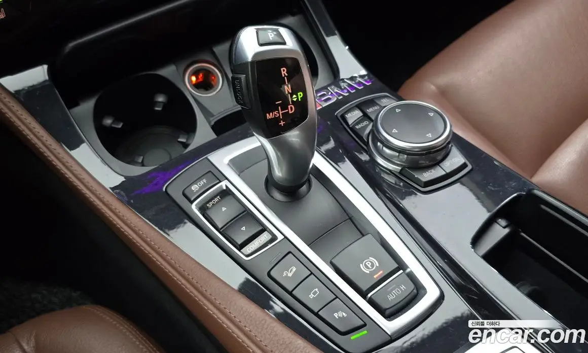 BMW 5 серия 2016 2.0 автомат (гидро), фото 9
