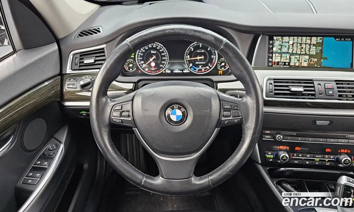 BMW 5 серия 2017 2.0 автомат (гидро), фото 13
