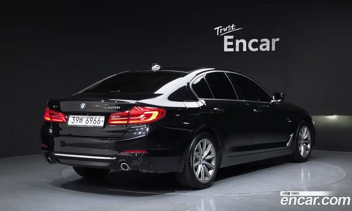 BMW 5 серия 2018 2.0 автомат (гидро), фото 2 BMW 5 серия 2018 2.0 автомат (гидро), фото 2