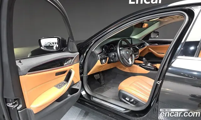 BMW 5 серия 2018 2.0 автомат (гидро), миниатюра 10 BMW 5 серия 2018 2.0 автомат (гидро), миниатюра 10