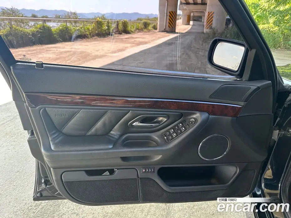 BMW 7 серия 2001 3.5 автомат (гидро), фото 14 BMW 7 серия 2001 3.5 автомат (гидро), фото 14