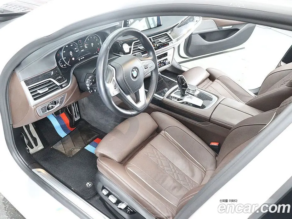 BMW 7 серия 2017 3.0 автомат (гидро), фото 16