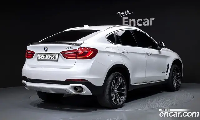 BMW X6 2015 3.0 автомат (гидро), миниатюра 2