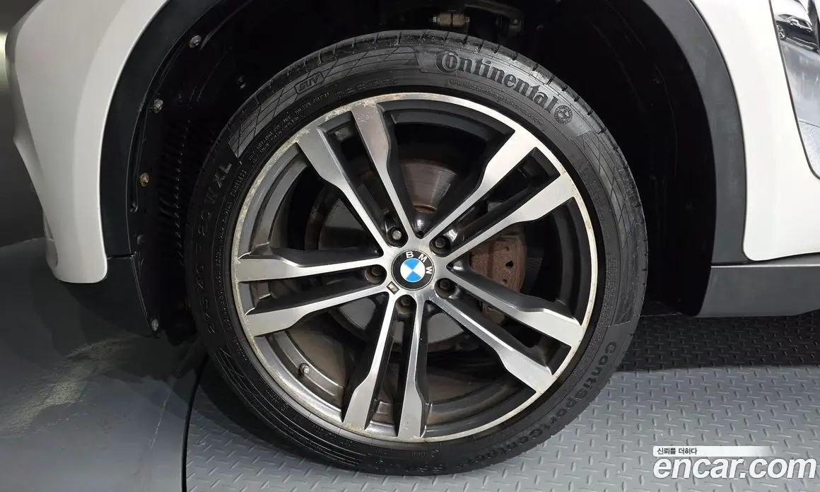BMW X6 2015 3.0 автомат (гидро), фото 5