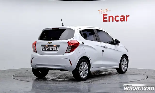 Chevrolet Spark 2016 1.0 автомат (гидро), миниатюра 2