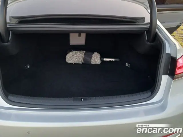 Genesis G80 2018 3.3 автомат (гидро), миниатюра 8