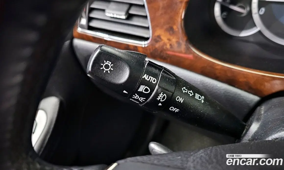Hyundai Genesis 2010 3.3 автомат (гидро), фото 17