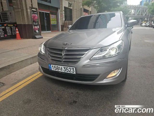 Hyundai Genesis, 2012, 71 700 км