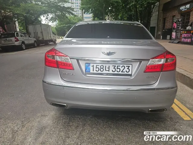 Hyundai Genesis 2012 3.3 автомат (гидро), миниатюра 4