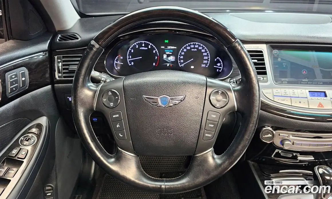 Hyundai Genesis 2013 3.8 автомат (гидро), фото 13