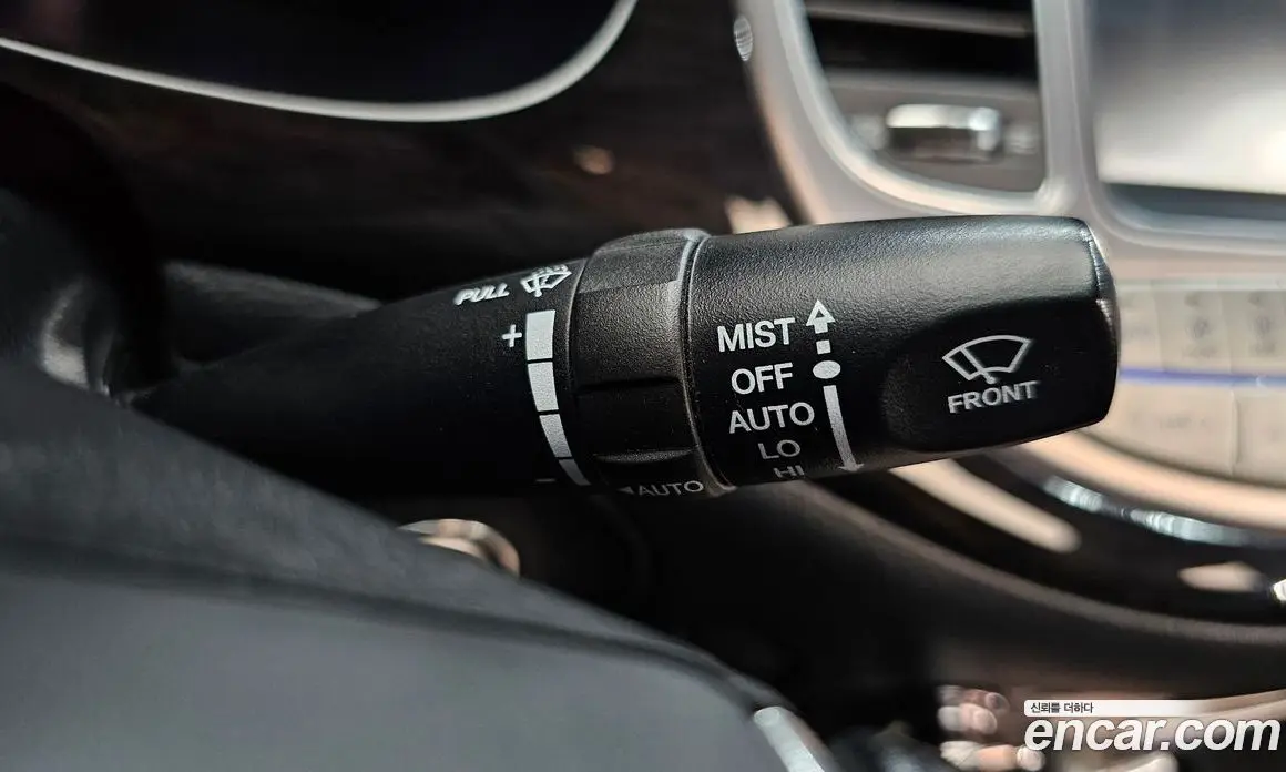Hyundai Genesis 2013 3.8 автомат (гидро), фото 17