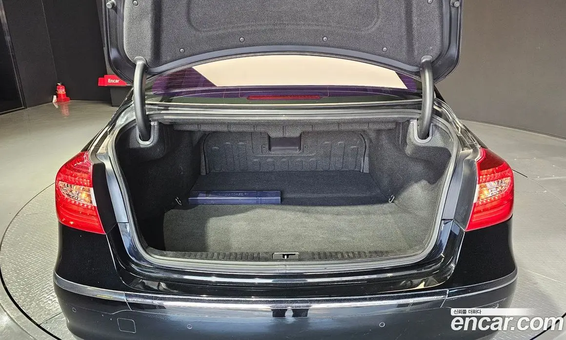 Hyundai Genesis 2013 3.8 автомат (гидро), фото 20