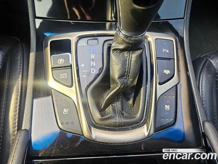 Hyundai Grandeur 2012 3.0 автомат (гидро), фото 16 Hyundai Grandeur 2012 3.0 автомат (гидро), фото 16