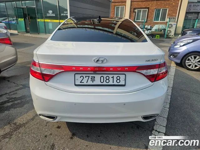 Hyundai Grandeur 2012 3.0 автомат (гидро), миниатюра 4 Hyundai Grandeur 2012 3.0 автомат (гидро), миниатюра 4