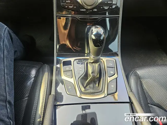 Hyundai Grandeur 2012 3.0 автомат (гидро), миниатюра 9 Hyundai Grandeur 2012 3.0 автомат (гидро), миниатюра 9