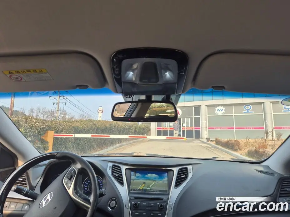 Hyundai Grandeur 2013 3.0 автомат (гидро), фото 15