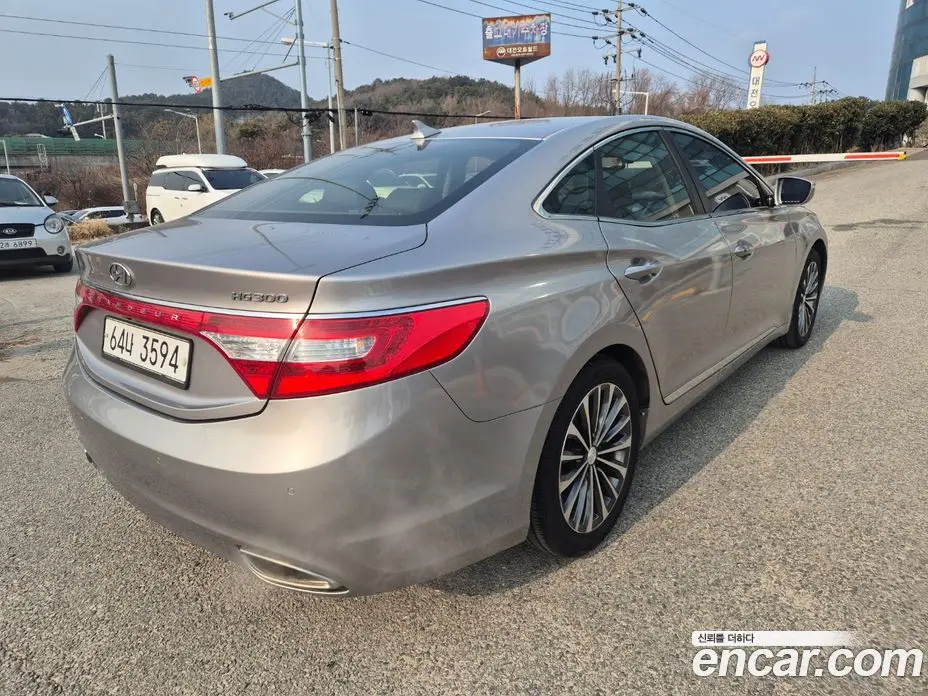 Hyundai Grandeur 2013 3.0 автомат (гидро), фото 4