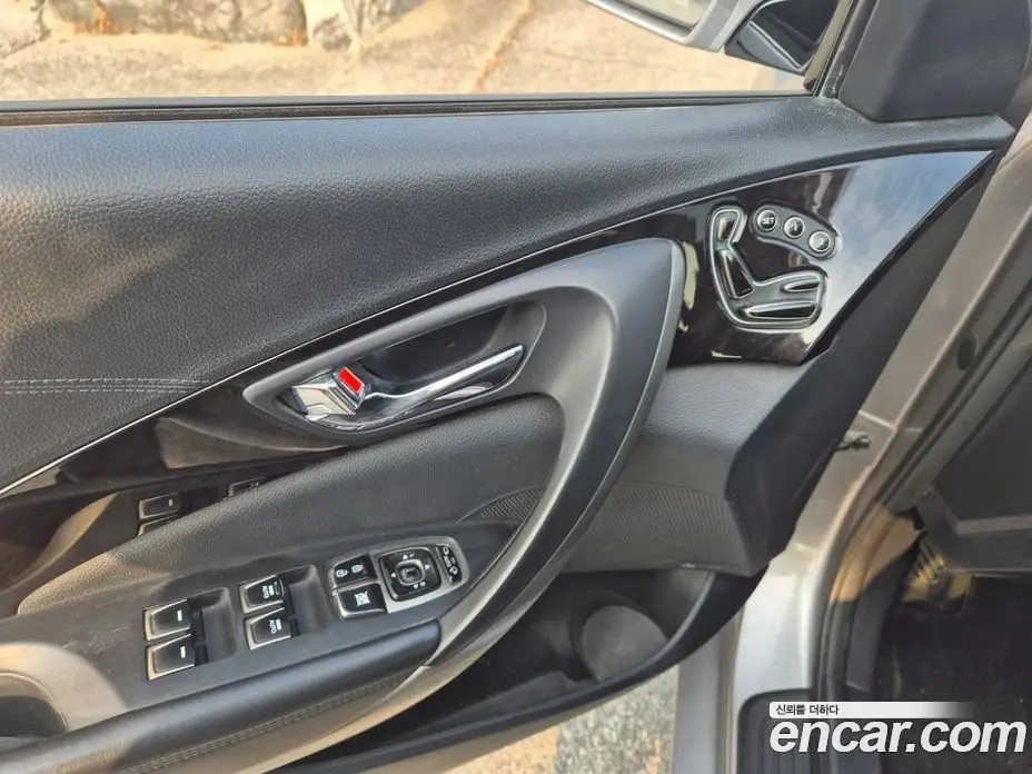 Hyundai Grandeur 2013 3.0 автомат (гидро), фото 7