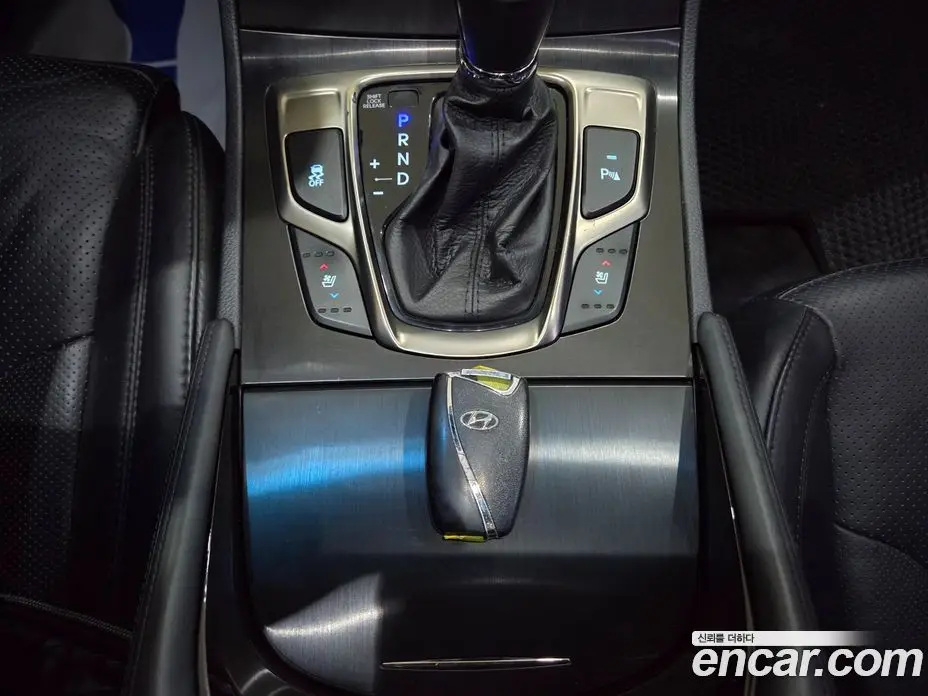 Hyundai Grandeur 2014 3.0 автомат (гидро), фото 13