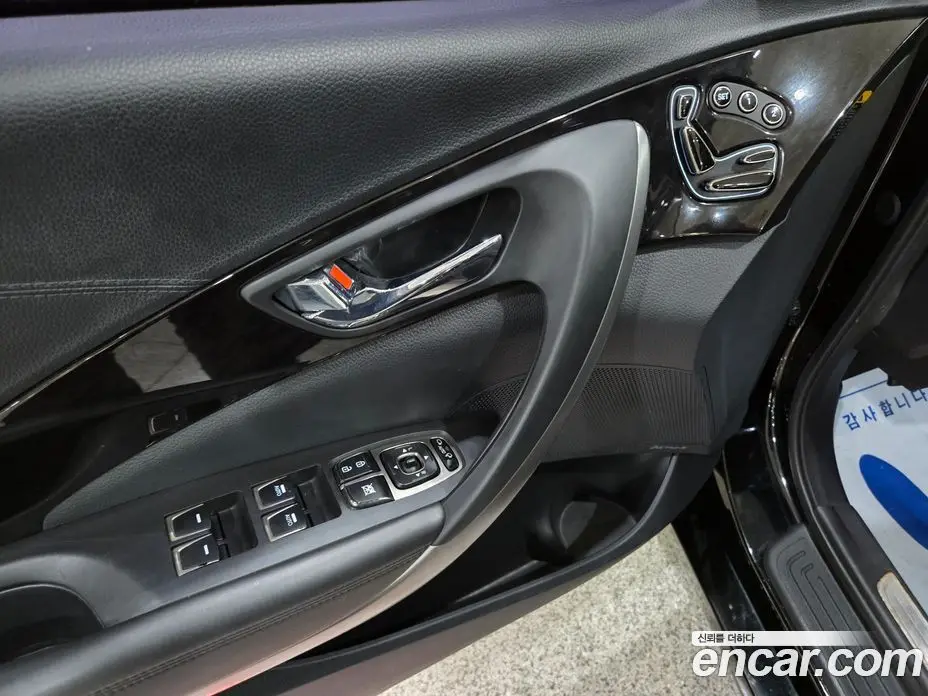 Hyundai Grandeur 2014 3.0 автомат (гидро), фото 15