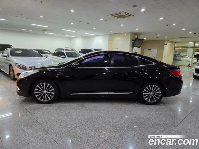 Hyundai Grandeur 2014 3.0 автомат (гидро), миниатюра 3