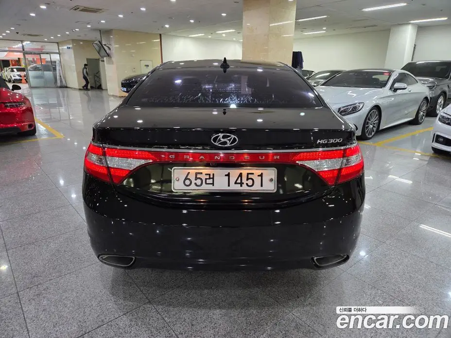 Hyundai Grandeur 2014 3.0 автомат (гидро), фото 4