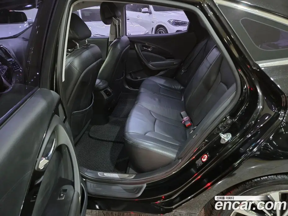 Hyundai Grandeur 2014 3.0 автомат (гидро), фото 7