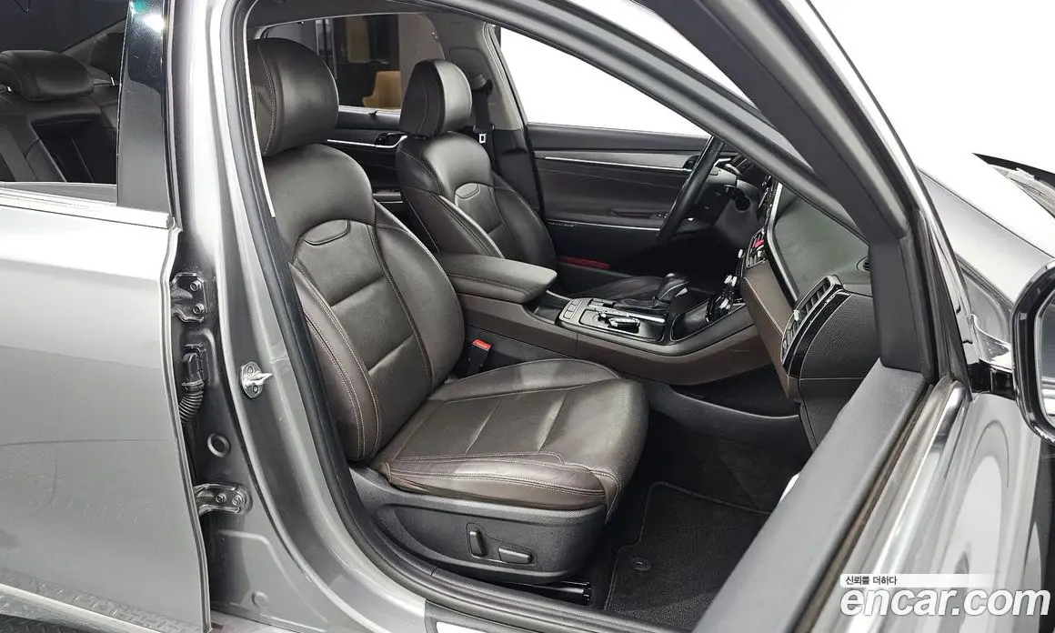 Hyundai Grandeur 2017 2.2 автомат (гидро), фото 11