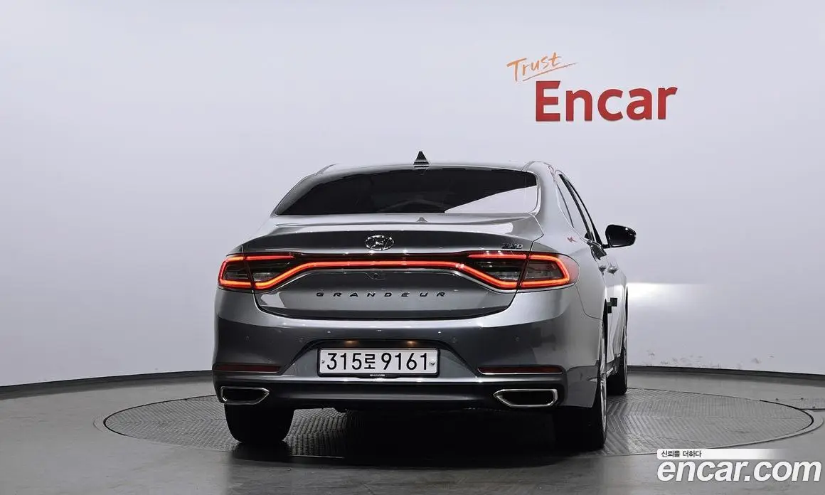 Hyundai Grandeur 2017 2.2 автомат (гидро), фото 4