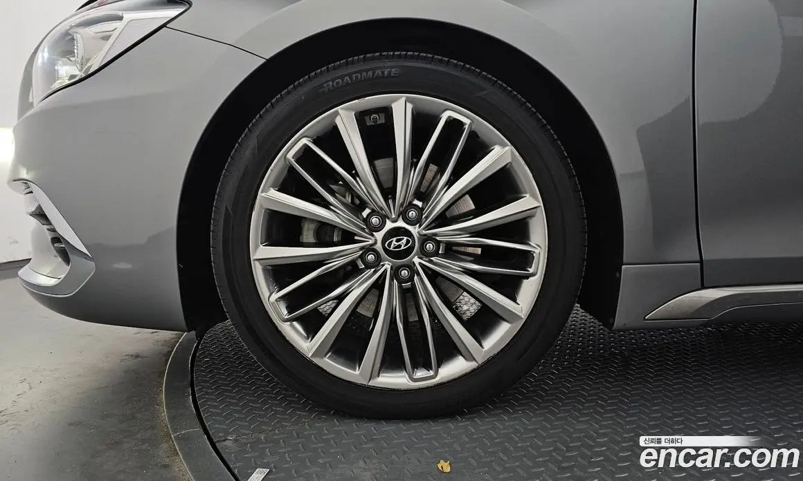 Hyundai Grandeur 2017 2.2 автомат (гидро), фото 5