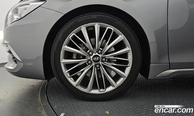 Hyundai Grandeur 2017 2.2 автомат (гидро), миниатюра 5