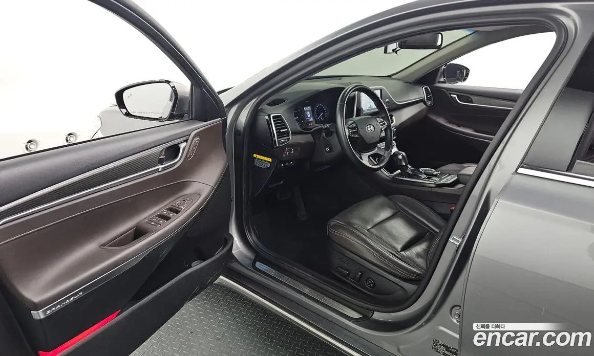 Hyundai Grandeur 2017 2.2 автомат (гидро), фото 10