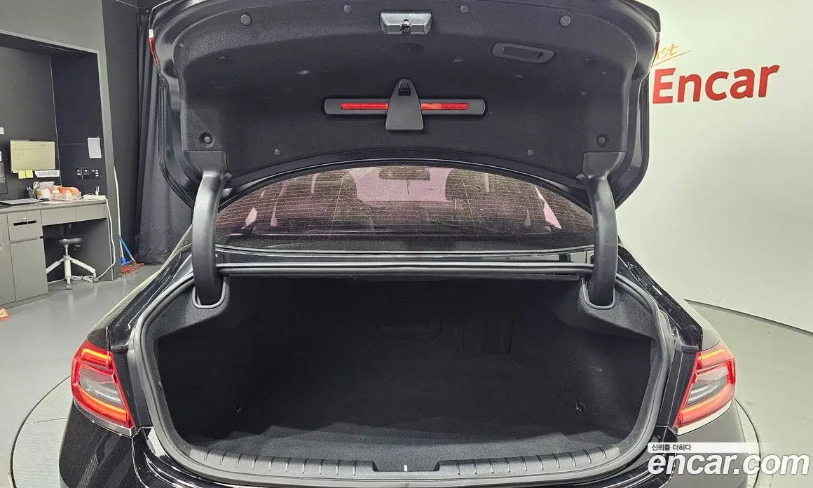 Hyundai Grandeur 2019 2.4 автомат (гидро), фото 20