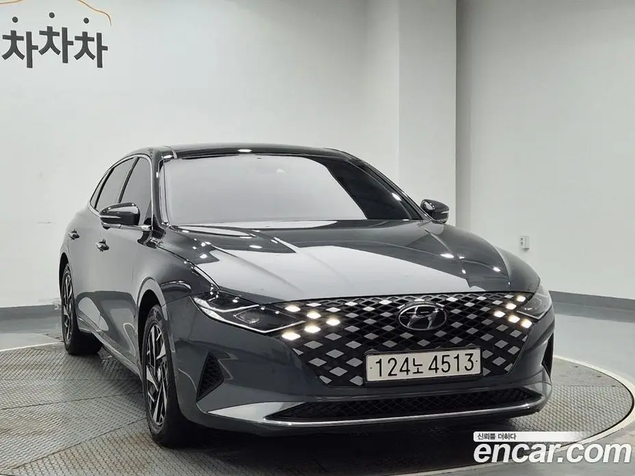 Hyundai Grandeur 2022 2.4 автомат (гидро), фото 4 Hyundai Grandeur 2022 2.4 автомат (гидро), фото 4