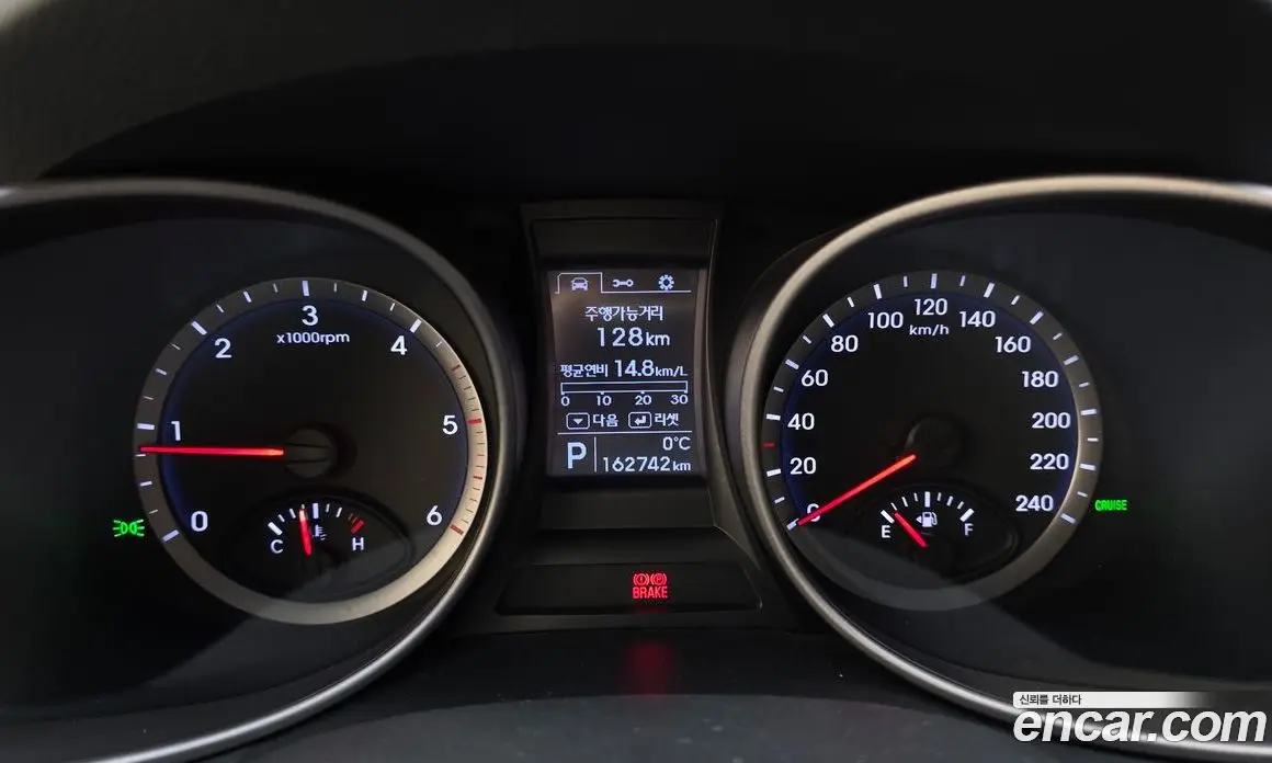 Hyundai Santa Fe 2015 2.0 автомат (гидро), фото 8