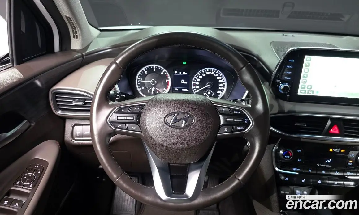Hyundai Santa Fe 2018 2.0 автомат (гидро), фото 19