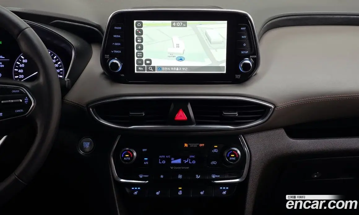 Hyundai Santa Fe 2018 2.0 автомат (гидро), фото 19