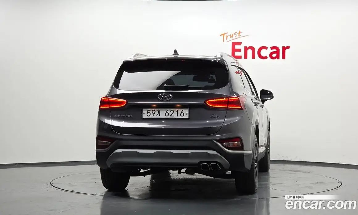 Hyundai Santa Fe 2018 2.0 автомат (гидро), фото 4