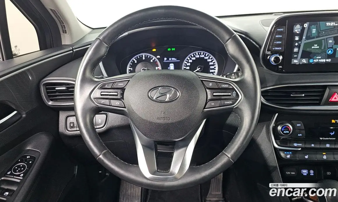 Hyundai Santa Fe 2018 2.0 автомат (гидро), фото 13