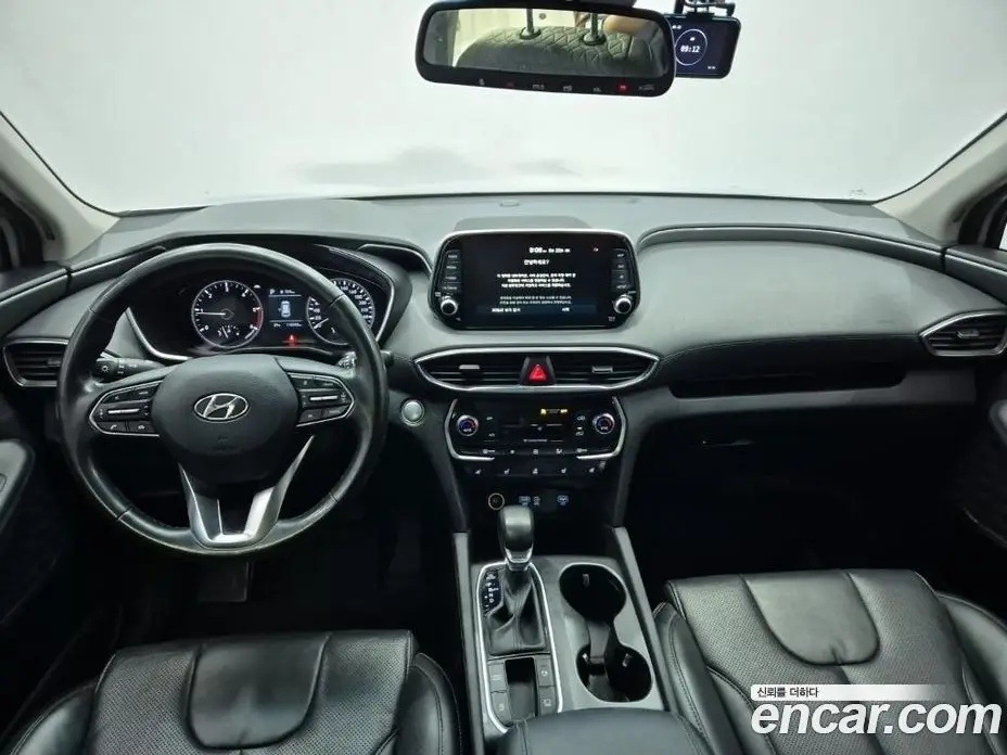 Hyundai Santa Fe 2018 2.0 автомат (гидро), фото 13