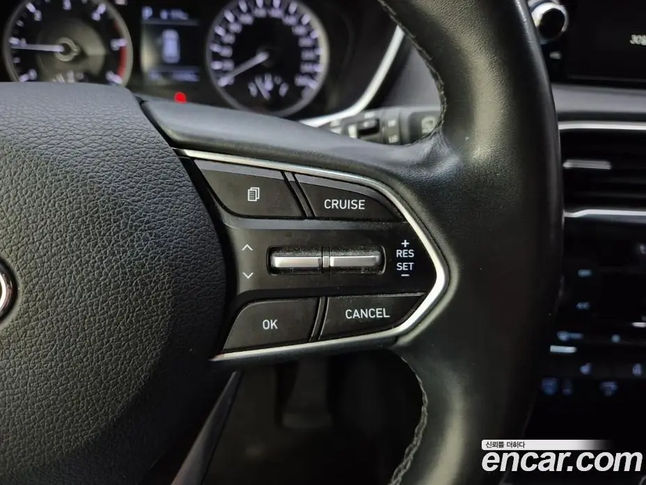 Hyundai Santa Fe 2018 2.0 автомат (гидро), фото 17