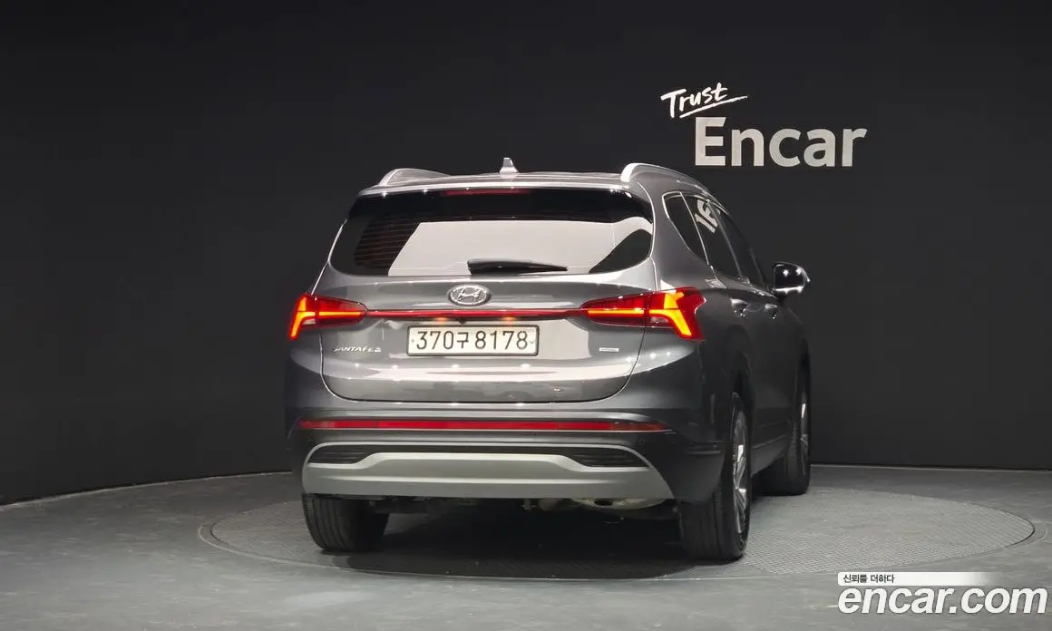 Hyundai Santa Fe 2022 2.2 автомат (гидро), фото 4