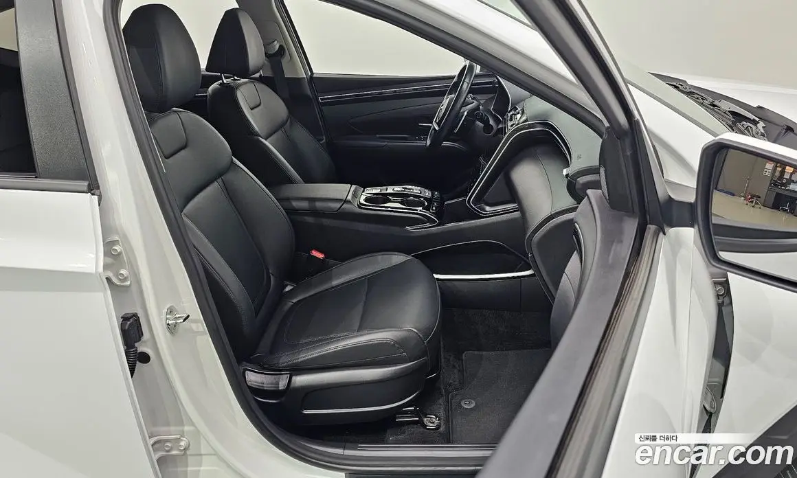 Hyundai Tucson 2022 1.6 автомат (гидро), фото 13