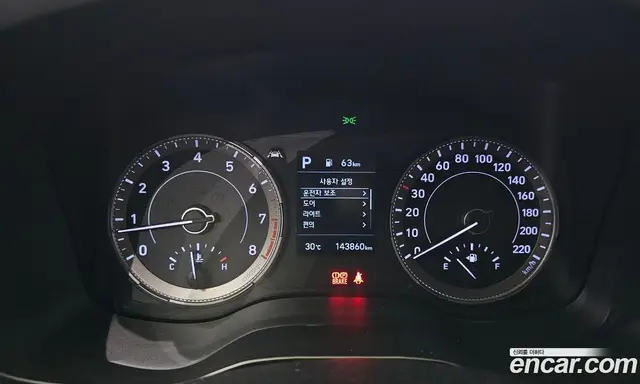 Hyundai Venue 2019 1.6 автомат (гидро), миниатюра 11