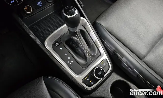 Hyundai Venue 2019 1.6 автомат (гидро), миниатюра 12